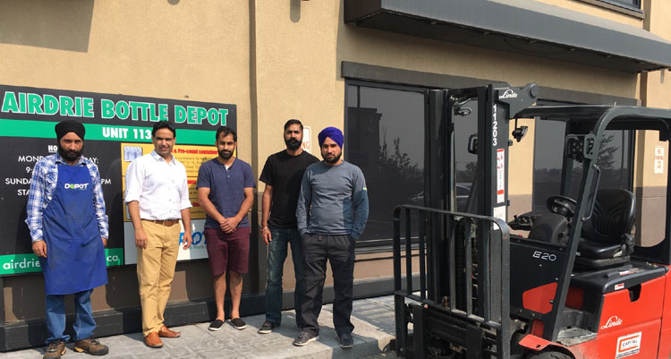 forklift trainees after training session